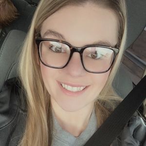 Meet your Posher, Abbi